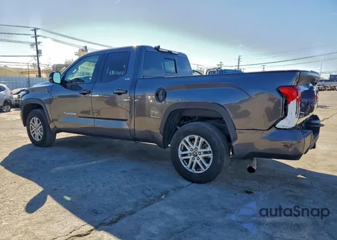 2022 Toyota Tundra Double Cab Sr z USA, uszkodzony, nr VIN 5TFLA5DA9NX047844